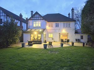 Photo 11- click for photo gallery